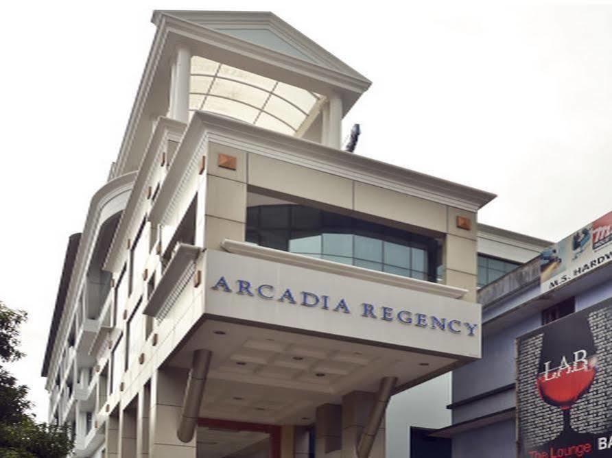 Hotel Arcadia Regency Alappuzha Buitenkant foto